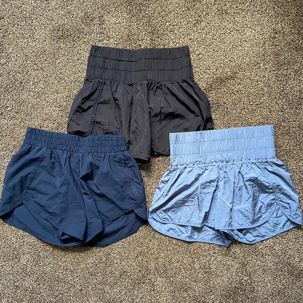Women’s Size Medium Shorts Bundle - Picture 1 of 3